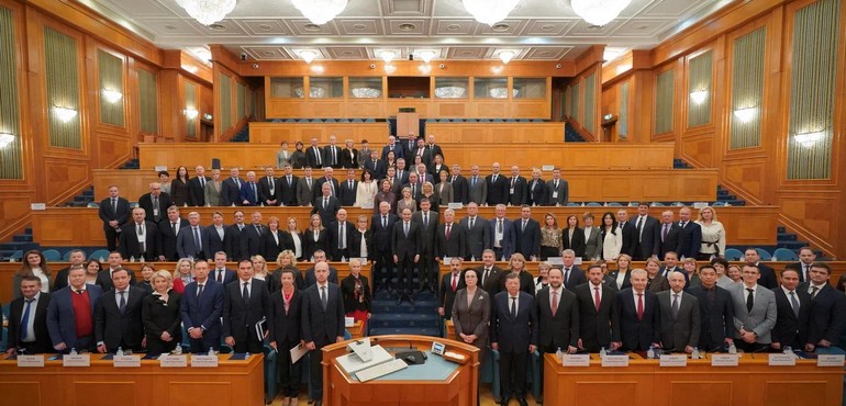 #nivo_desc_1285 slider_161.12.2025_1