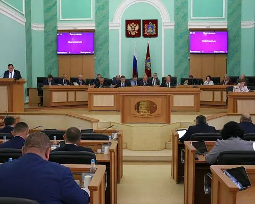31 июля председатель Контрольно-счетной палаты Брянской области Ольга Павлова приняла участие в заседании Брянской областной Думы 