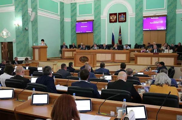 30 июня председатель Контрольно-счетной палаты Брянской области Ольга Павлова приняла участие в заседании Брянской областной Думы
